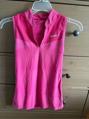 Nike Women’s Sleeveless V-Neck Golf Tank in Hot Pink